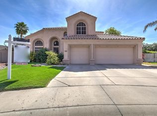6735 W Robin Ln, Glendale, AZ 85310