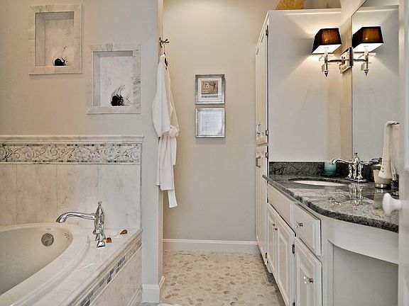 2nd image of 215 Windsor Terrace Dr