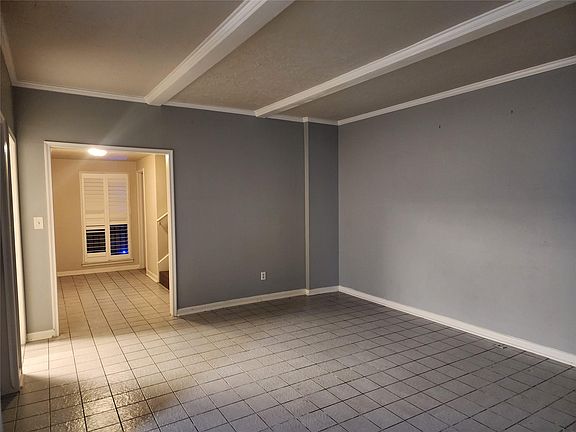 3rd image of 1404 Walnut Bend Ln #23