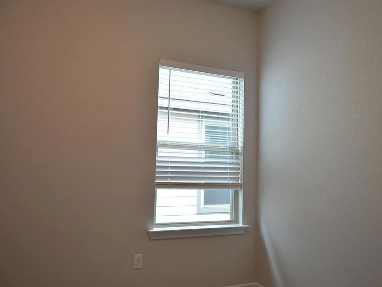 240 Syrah Ct — Photo 15