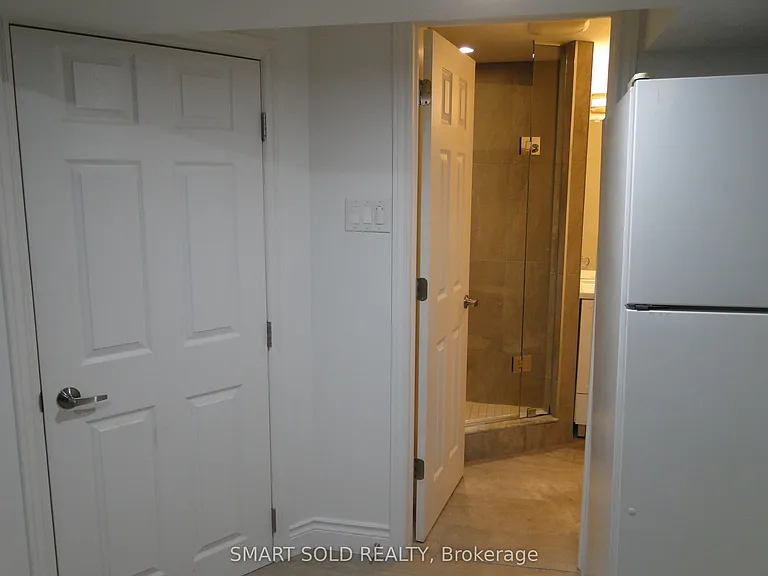 54 Muirlands Dr #BASEMENT — Photo 25