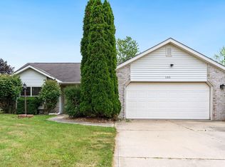 105 N Rebecca St, Claypool, IN 46510