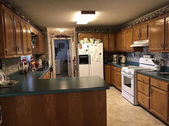 2nd image of 2430 Clifton Dr
