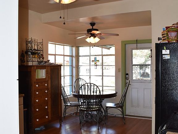 4th image of 366 Hillcrest Blvd