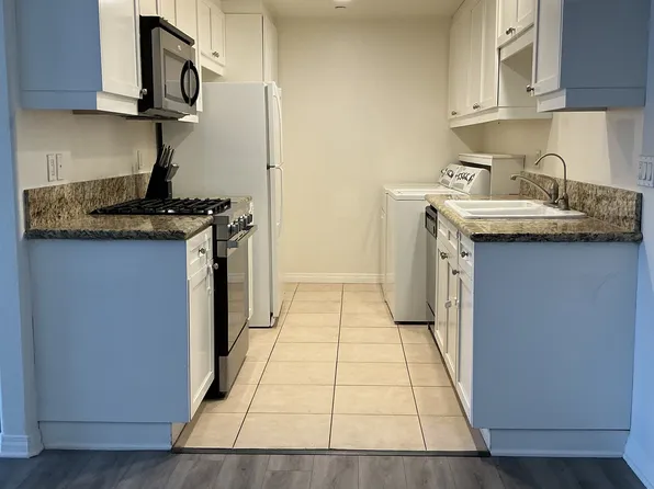 17230 Newhope St, Fountain Valley, CA