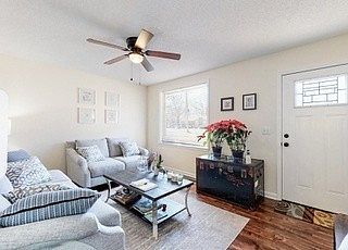 2nd image of 3186 Bell St
