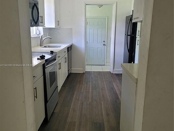 5th image of 12580 NE 1st Ct