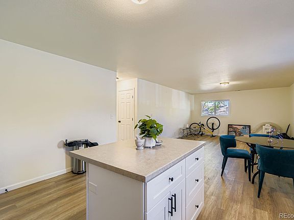 4th image of 4337 Cook Street