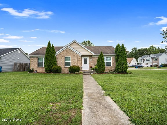 2nd image of 376 Clover Cove Dr