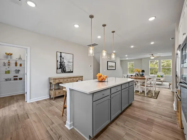 149 Broadway St, Knightdale, NC 27545