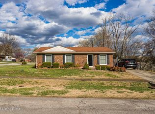 7001 Longlake Dr, Louisville, KY 40291