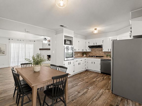 4th image of 5687 E Ashlan Avenue