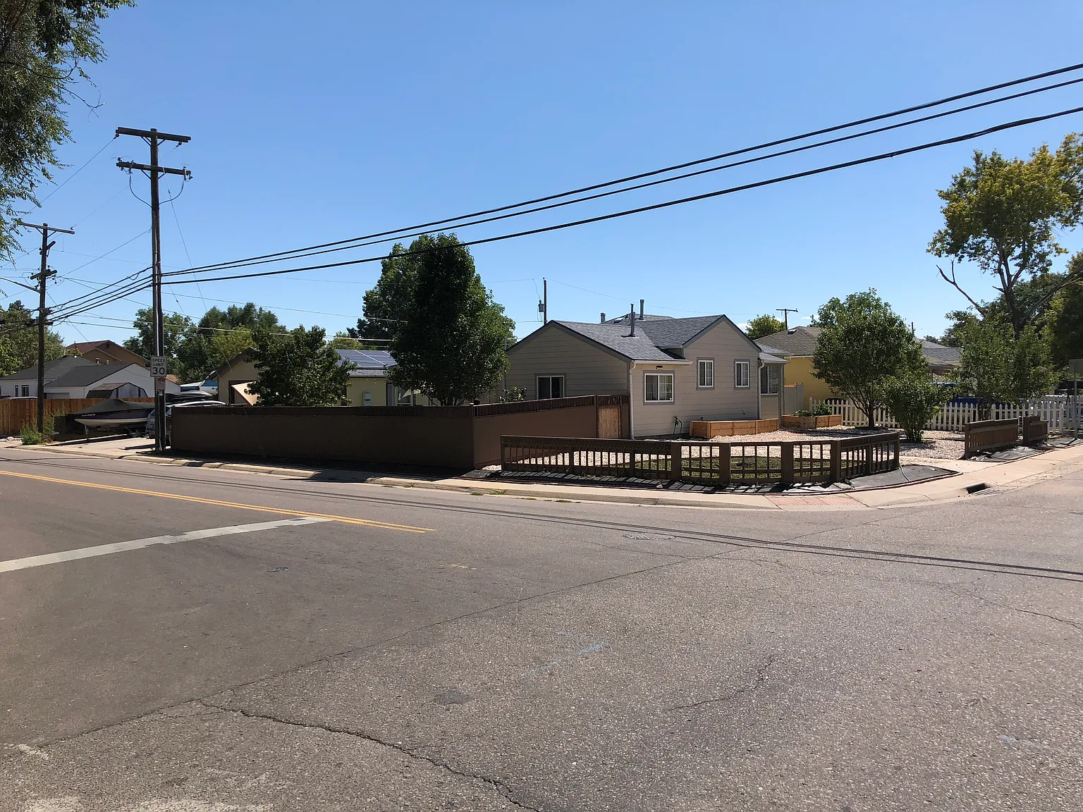 4 bed, 1911 sqft, $3,400 — Photo 2