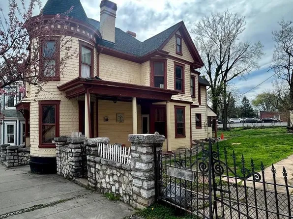 209 S Maple Ave, Martinsburg, WV 25401