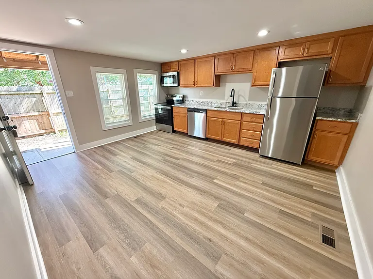 314 N Mechanic St #3 — Photo 3