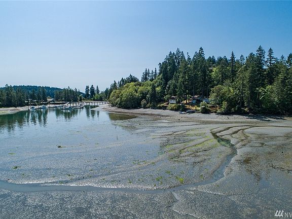 3rd image of 51 E Scenic View Dr