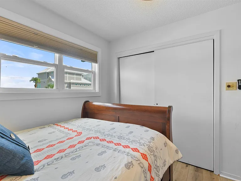 22101 Guadalupe Dr — Photo 20