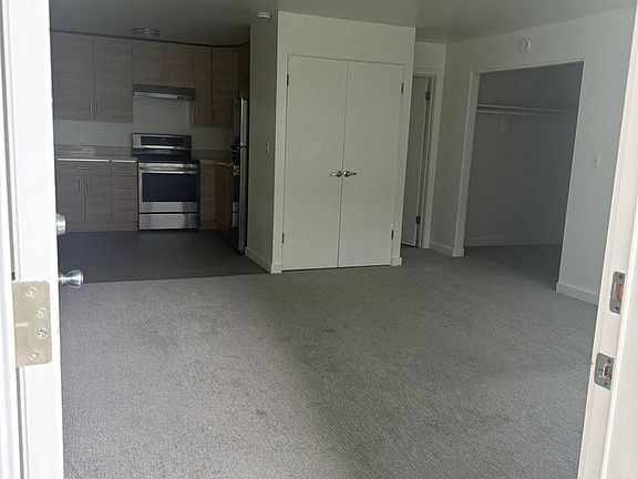2nd image of 3615-3621 NE 73rd Pl #2