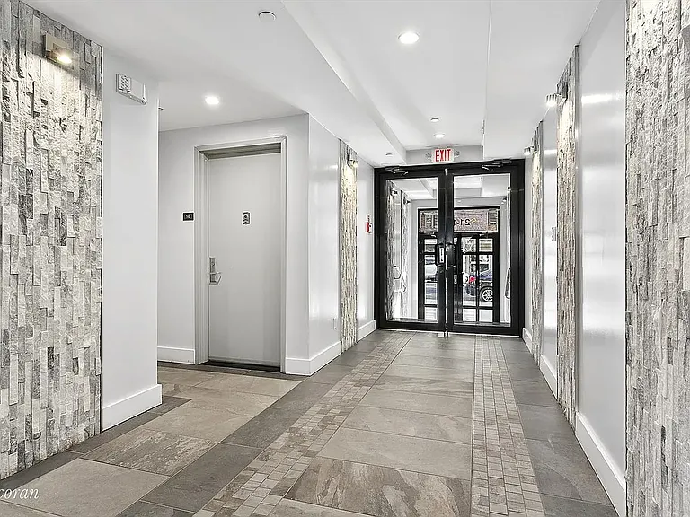 21-17 31st Ave #2J — Photo 7