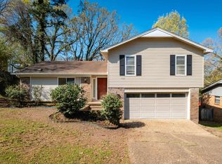 1720 Shumate Dr, Little Rock, AR 72212
