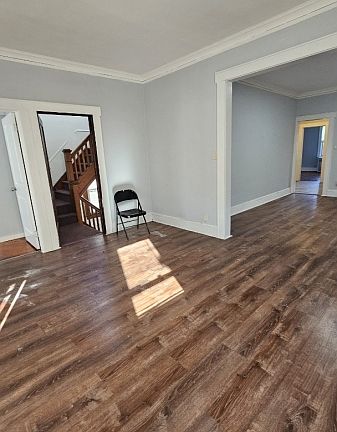 2nd image of 252 Vermont Ave