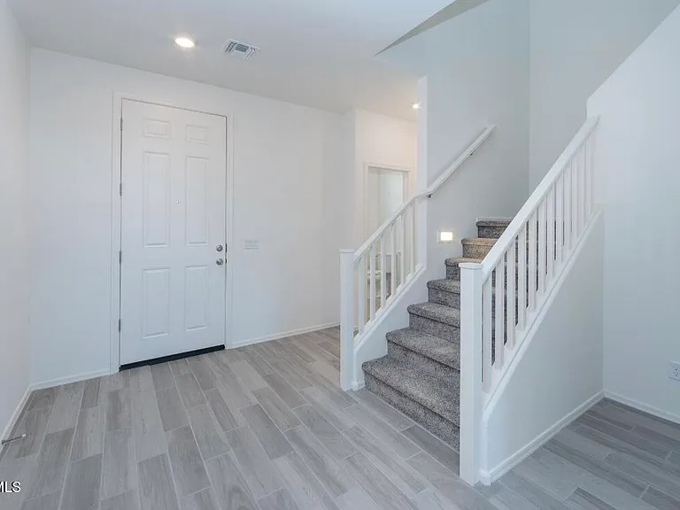 7243 N 125th Dr — Photo 3