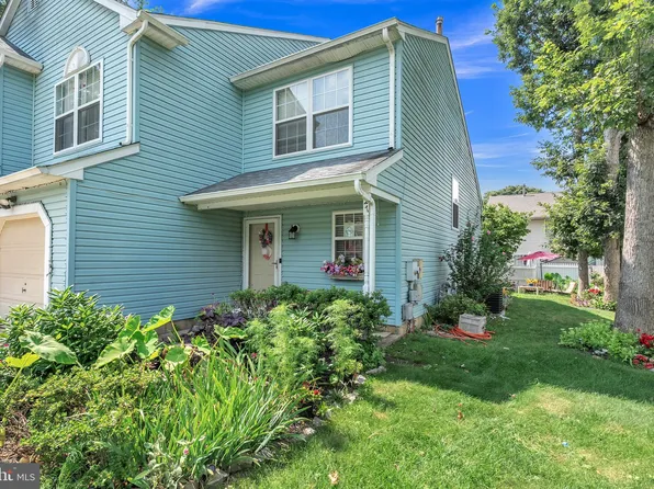 27 Adams Ave, Berlin, NJ 08009