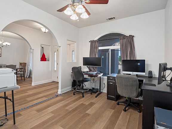 4th image of 21910 Conklin Blvd