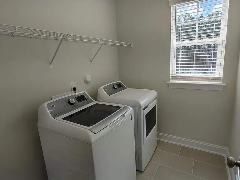 831 Amley Pl — Photo 19