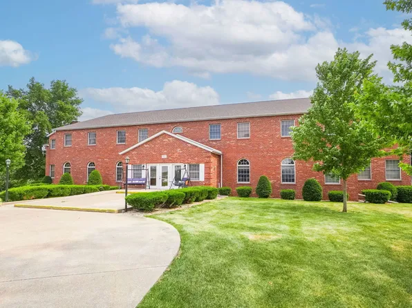 601 Boulder Dr APT A6, Morris, IL 60450