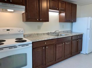 8 West St #1-L, Dudley, MA 01571