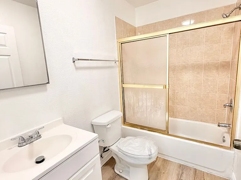 138 W 93rd St — Photo 28