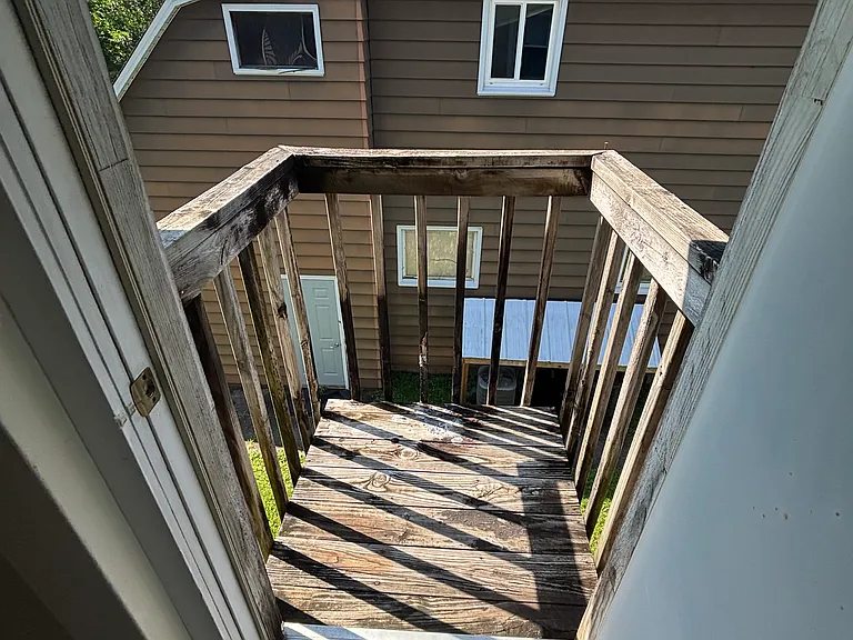 1811 Kendall St — Photo 8