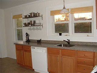 4th image of 1735 E Loretta Dr