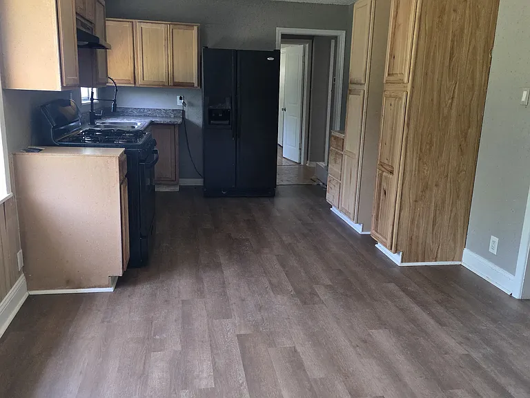 1202 S 6th St — Photo 9