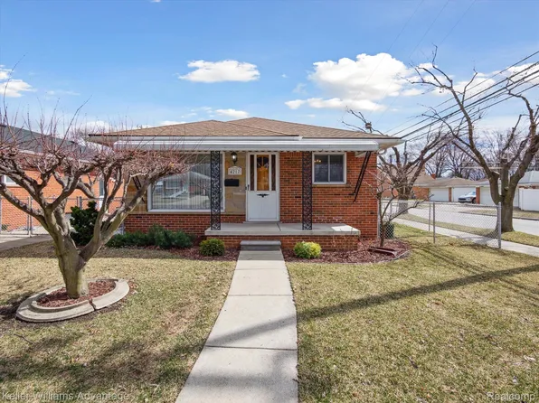 4217 McKinley St, Dearborn Heights, MI 48125