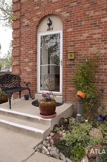 3653 W Union Ave — Photo 2