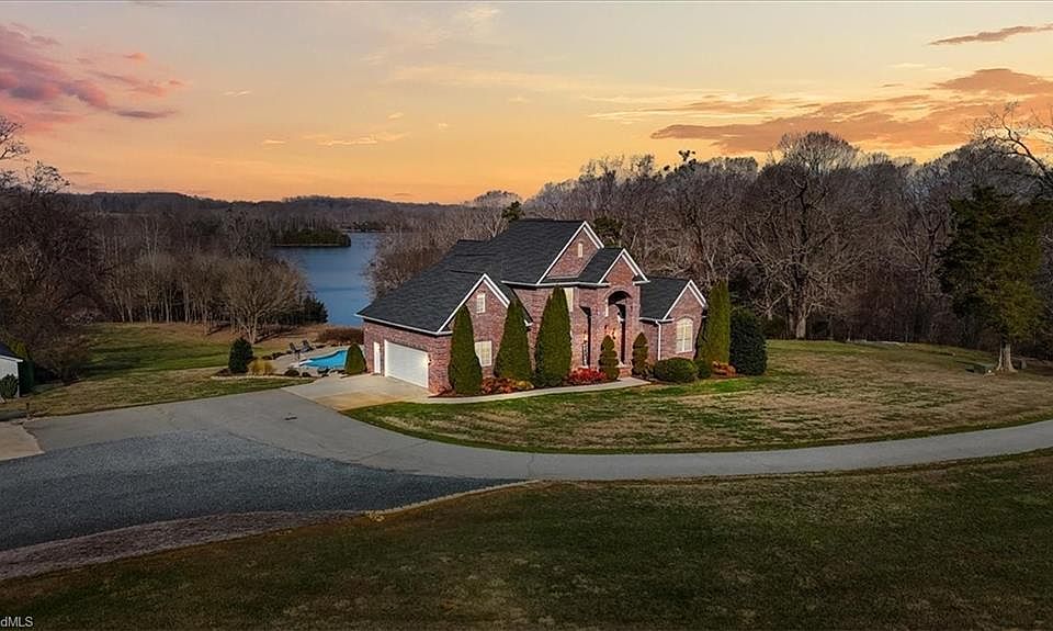 1st image of 7653 Adams Farm Rd