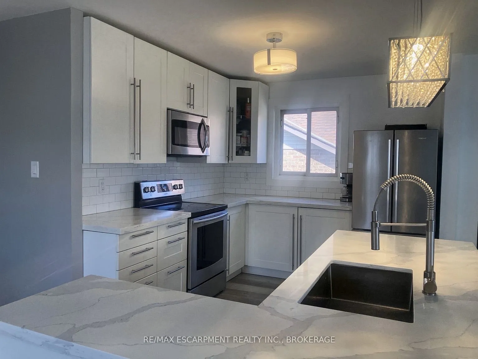 3 bed, $2,500 — Photo 4