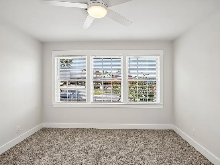 Chateau Apartments - Newly Renovated 1, 2 & 3-Bedrooms at 24th & Hillsboro Village — Photo 85