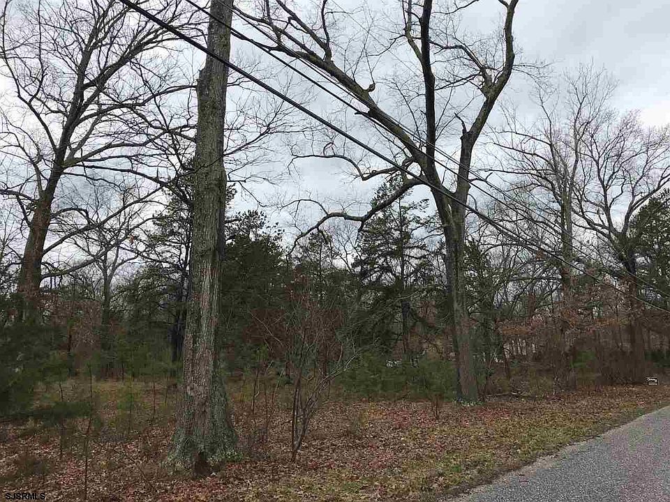 1st image of Holly Street Hamilton Township