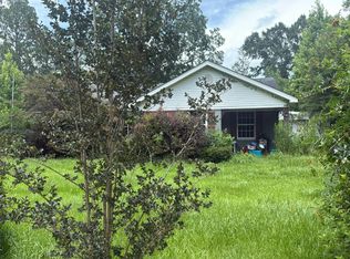 1086 N Pine St, Loxley, AL 36551