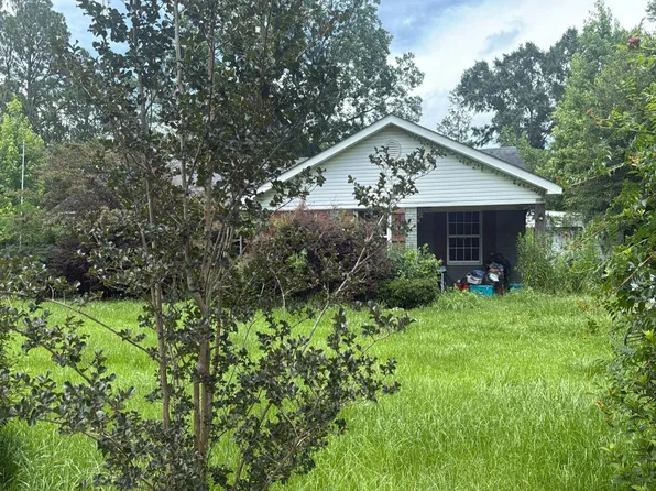 1086 N Pine St, Loxley, AL 36551