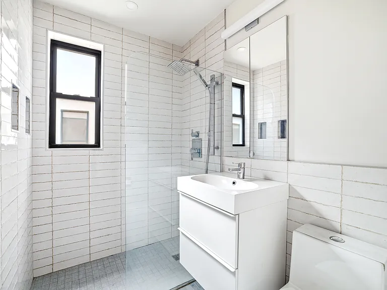 400 W 58th St #3JK — Photo 6