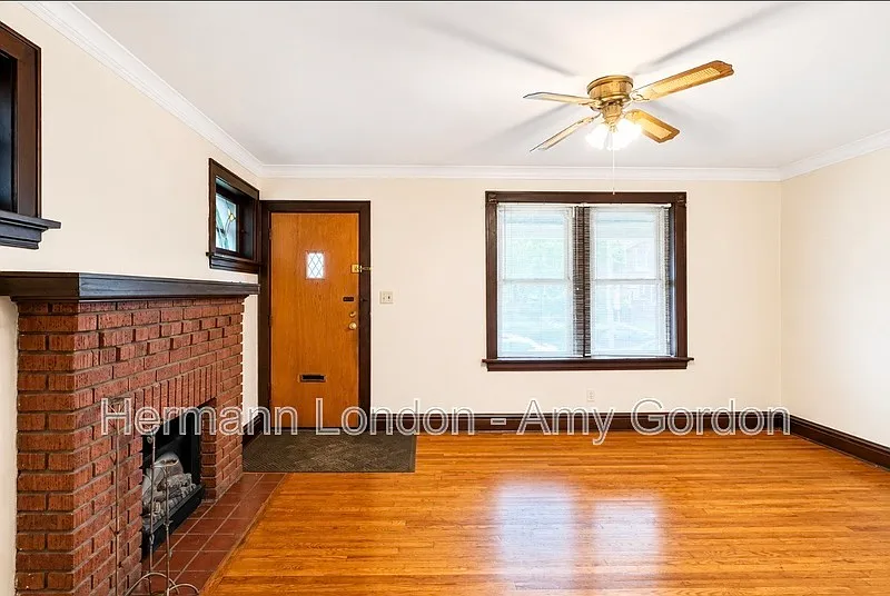 3 bed, 1.0 bath, 1057 sqft, $1,495 — Photo 4