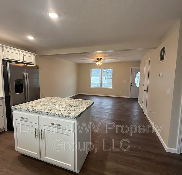 78 Christian Ct — Photo 5