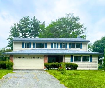 37 West Normandy Drive, West Hartford, CT, 06107
