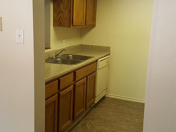 4th image of 1201 S Johnson St #Qzv3gh1mb