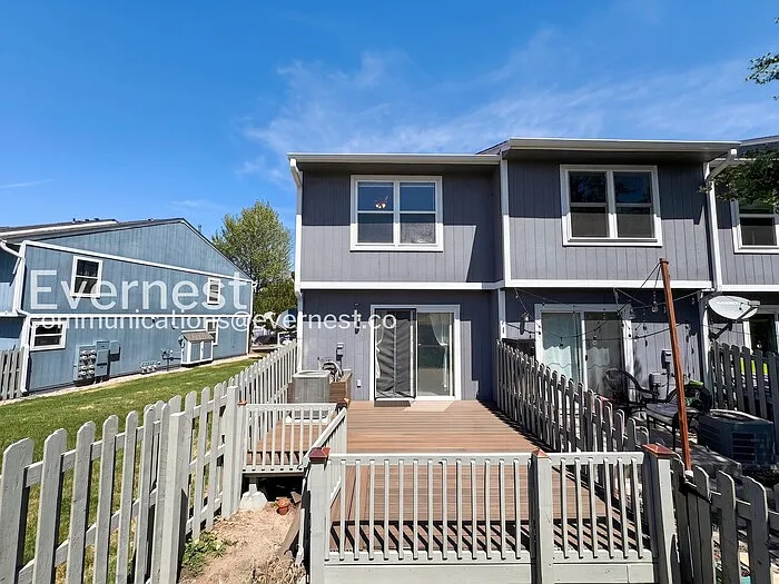 2040 Oakcrest Cir — Photo 21