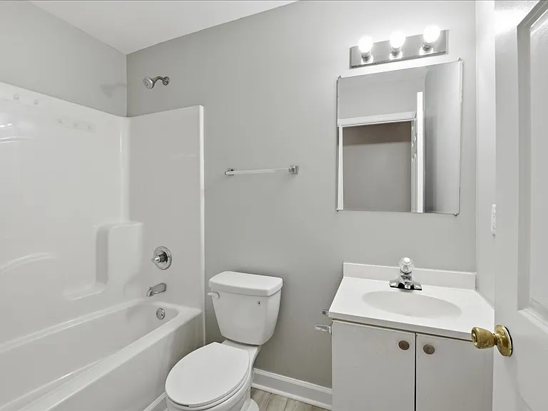 2810 Adams St — Photo 11